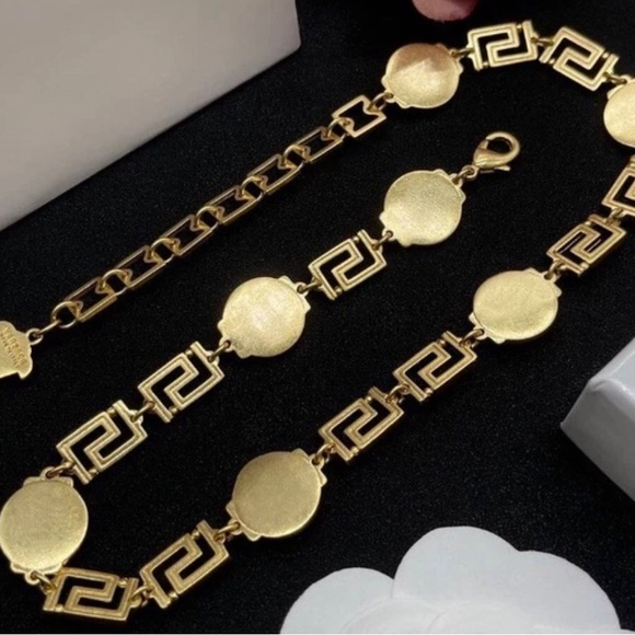 Versace Gold Medallion Link necklace Greca Greek Key logo Medusa - Picture 2 of 3